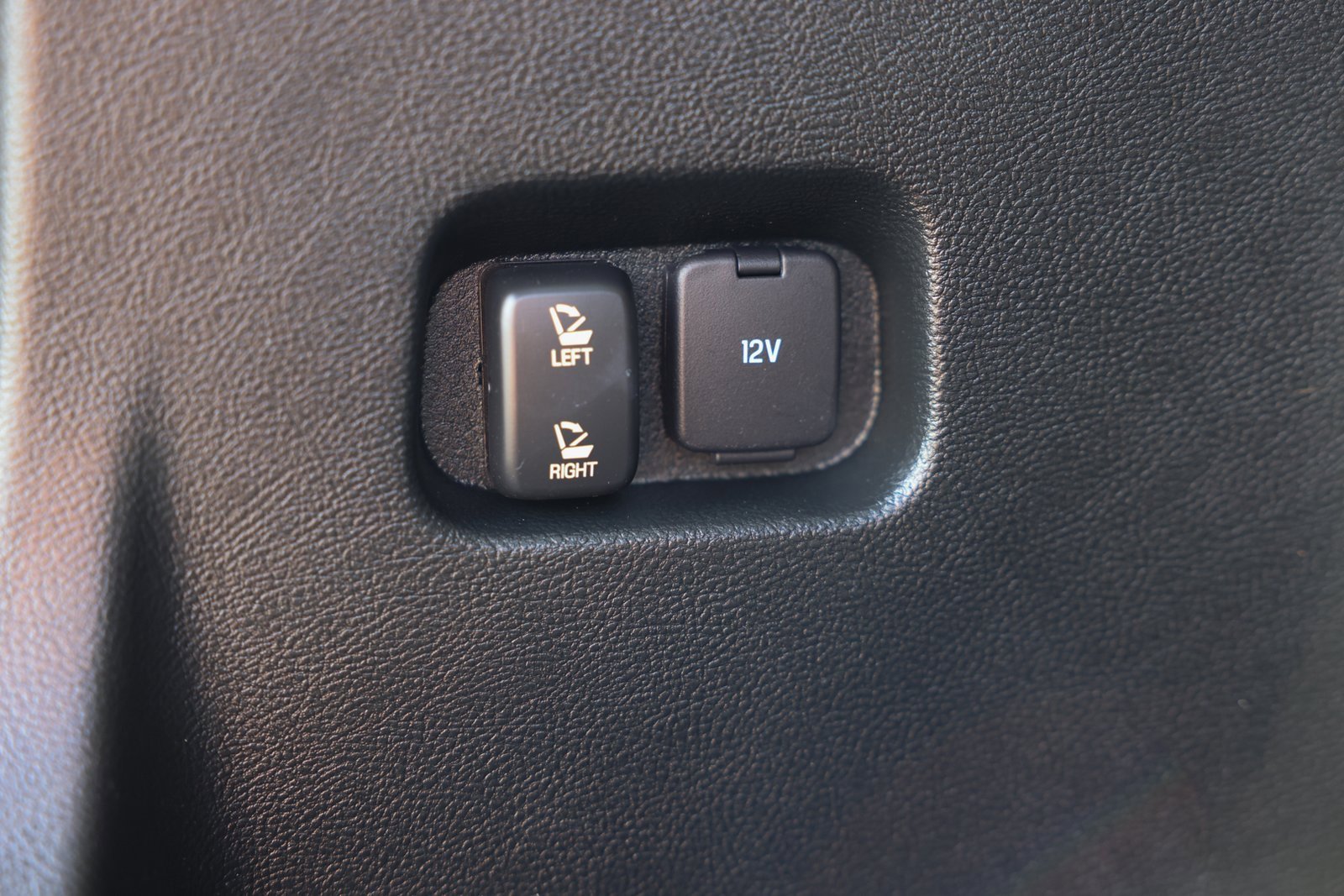 Used 2022 Ford Edge SEL w/ Convenience Package image 16