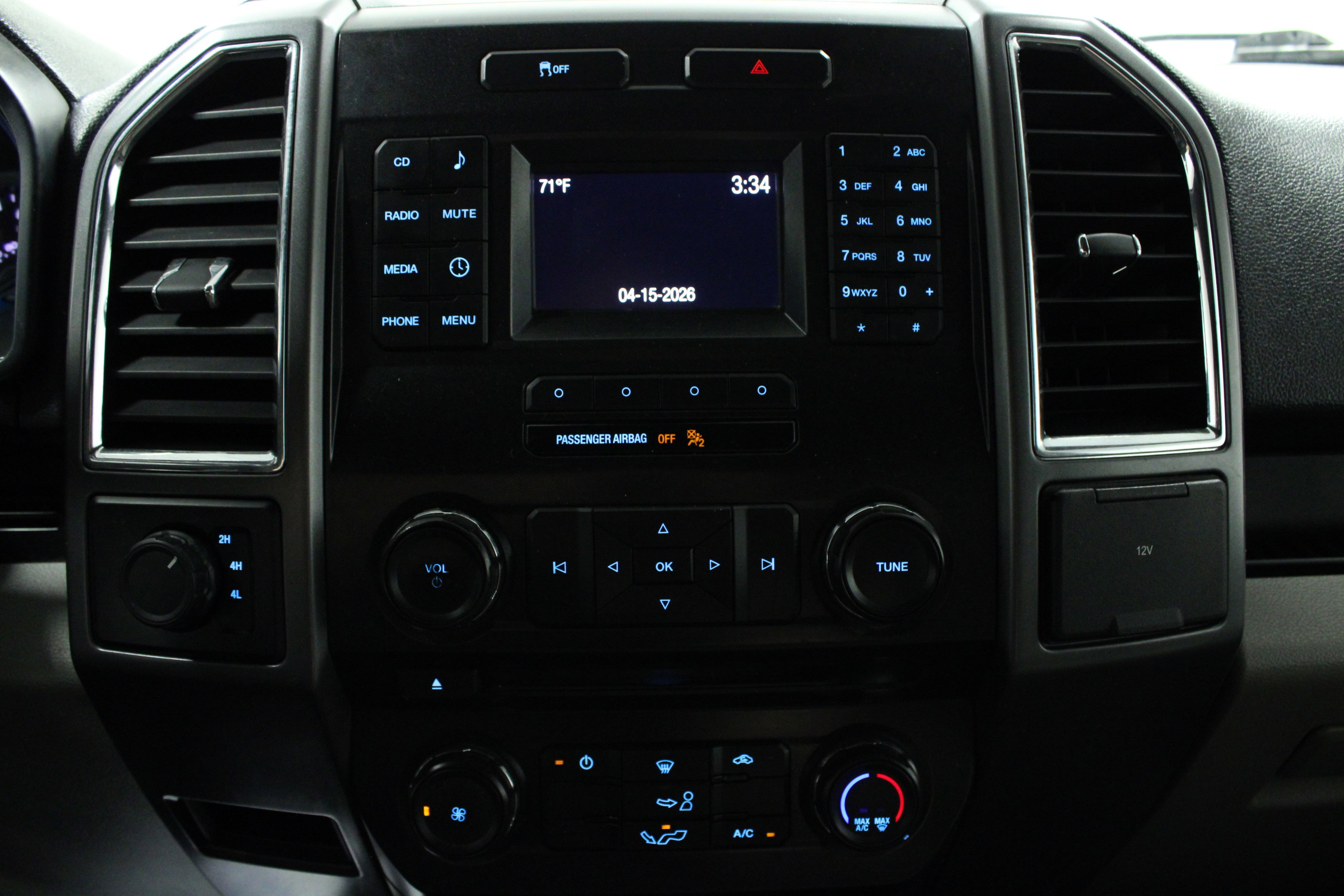 Used 2015 Ford F150 XLT AWD/4WD image 20