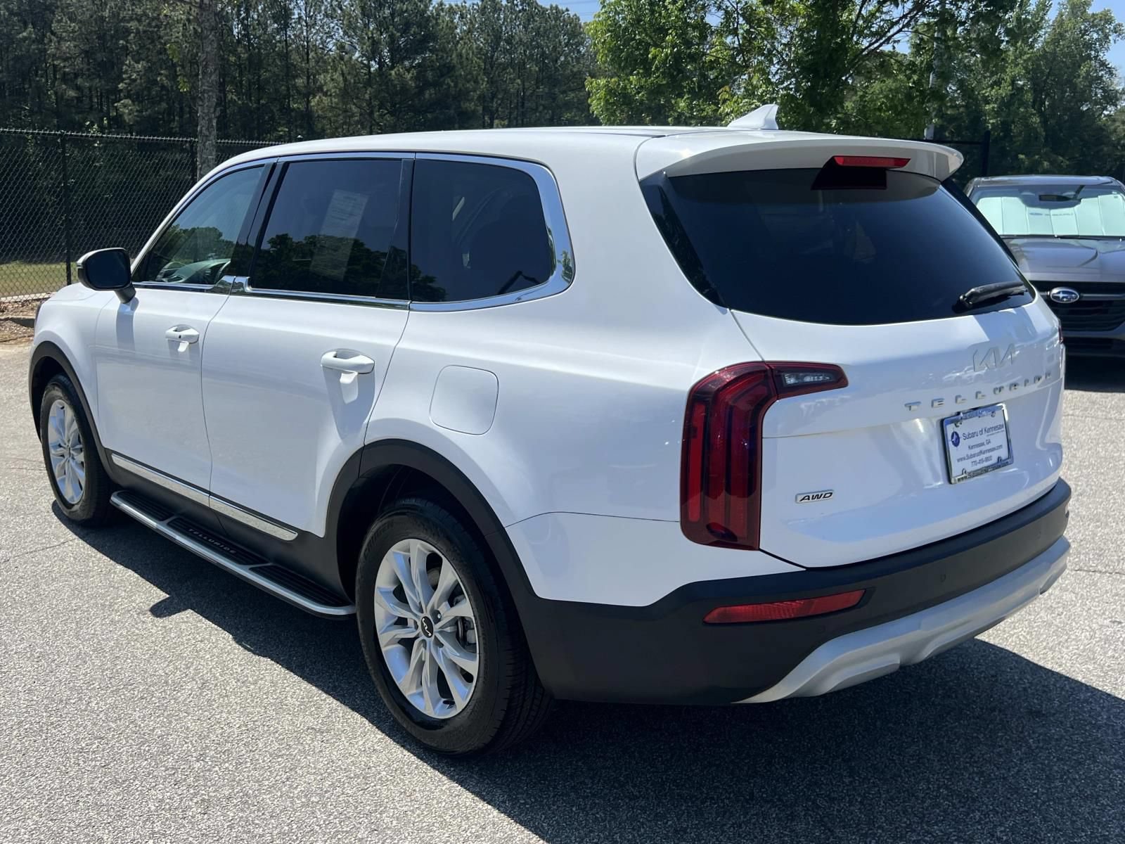 Used 2022 Kia Telluride LX AWD/4WD image 5