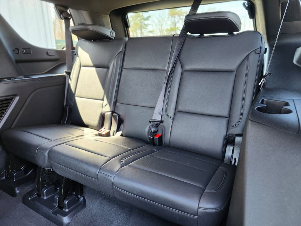 Used 2024 Chevrolet Tahoe Z71 w/ Luxury Package image 16