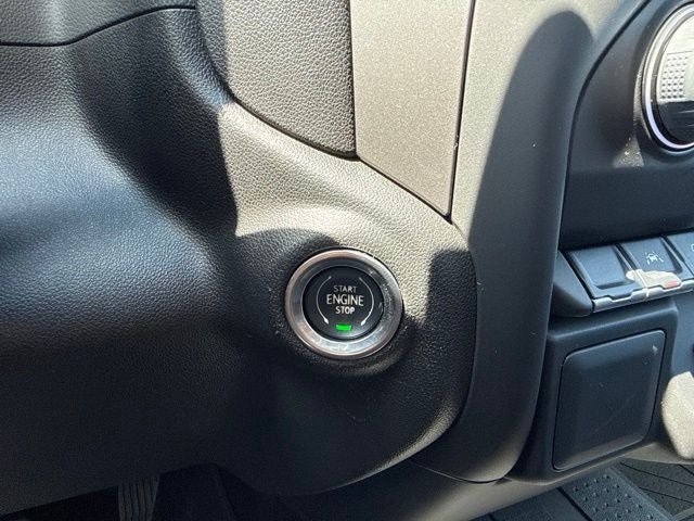 Used 2022 Chevrolet Silverado 1500 Custom AWD/4WD image 24