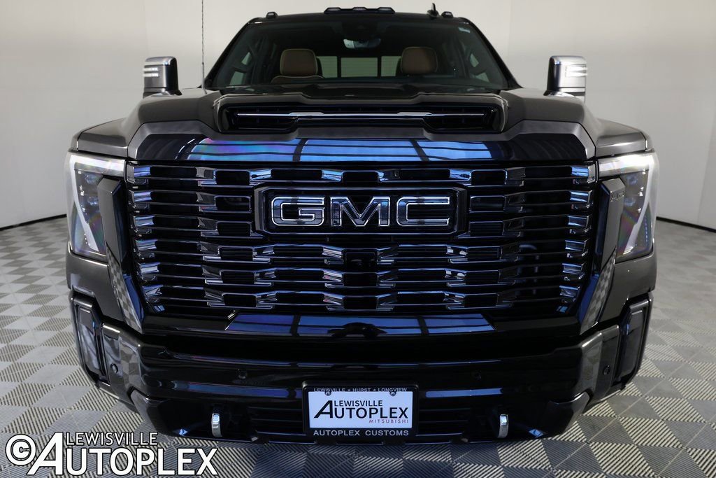 Used 2024 GMC Sierra 3500 Denali Ultimate image 2