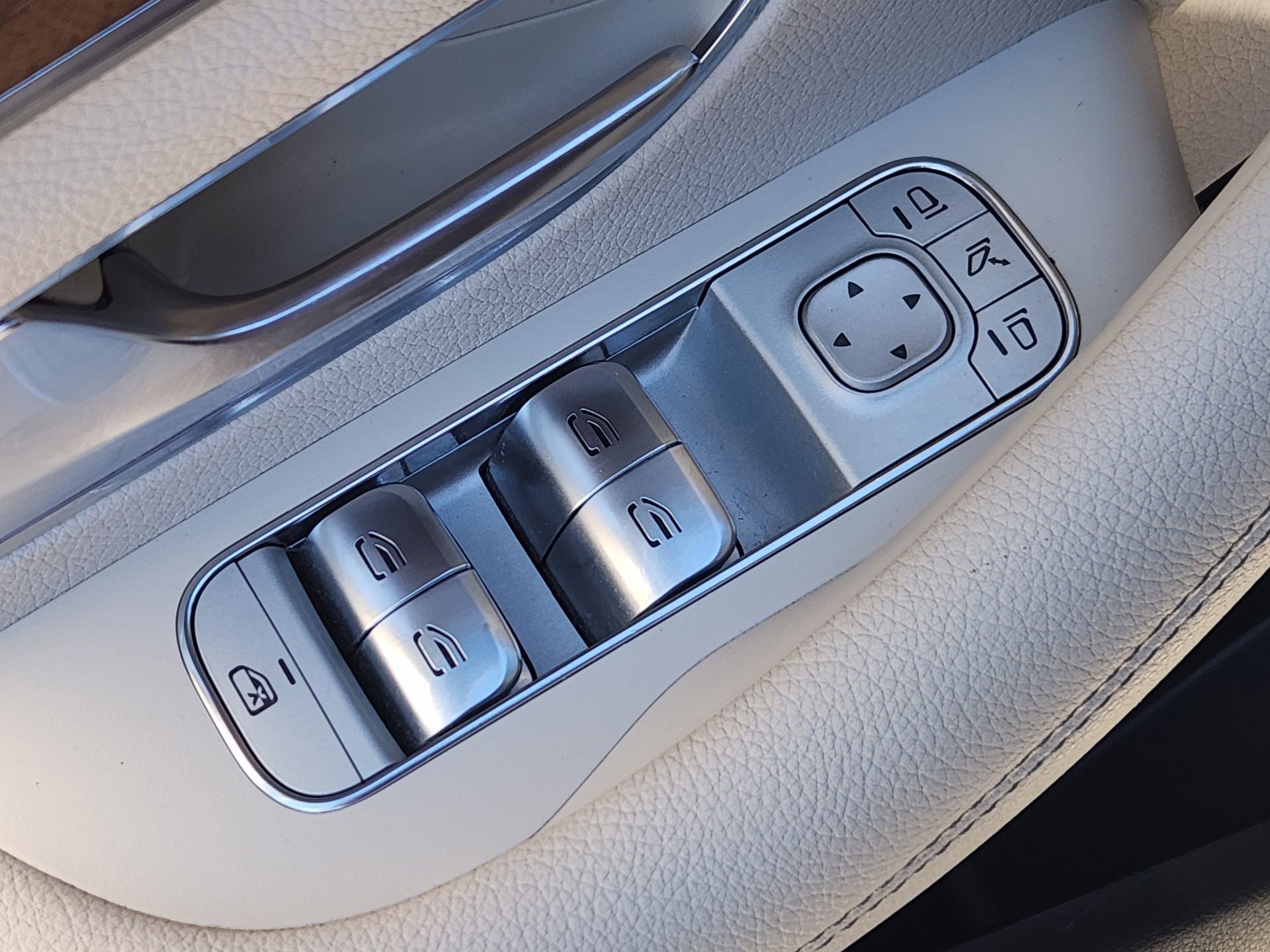 Certified 2022 Mercedes-Benz GLE 350 image 23