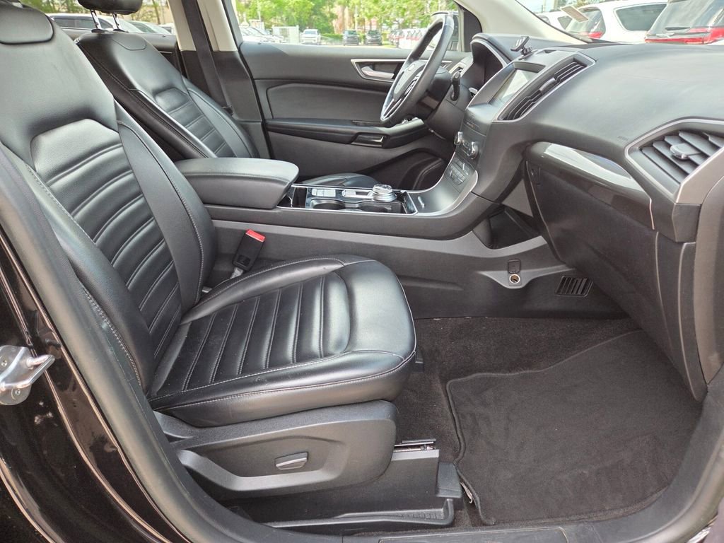Used 2020 Ford Edge SEL FWD image 14