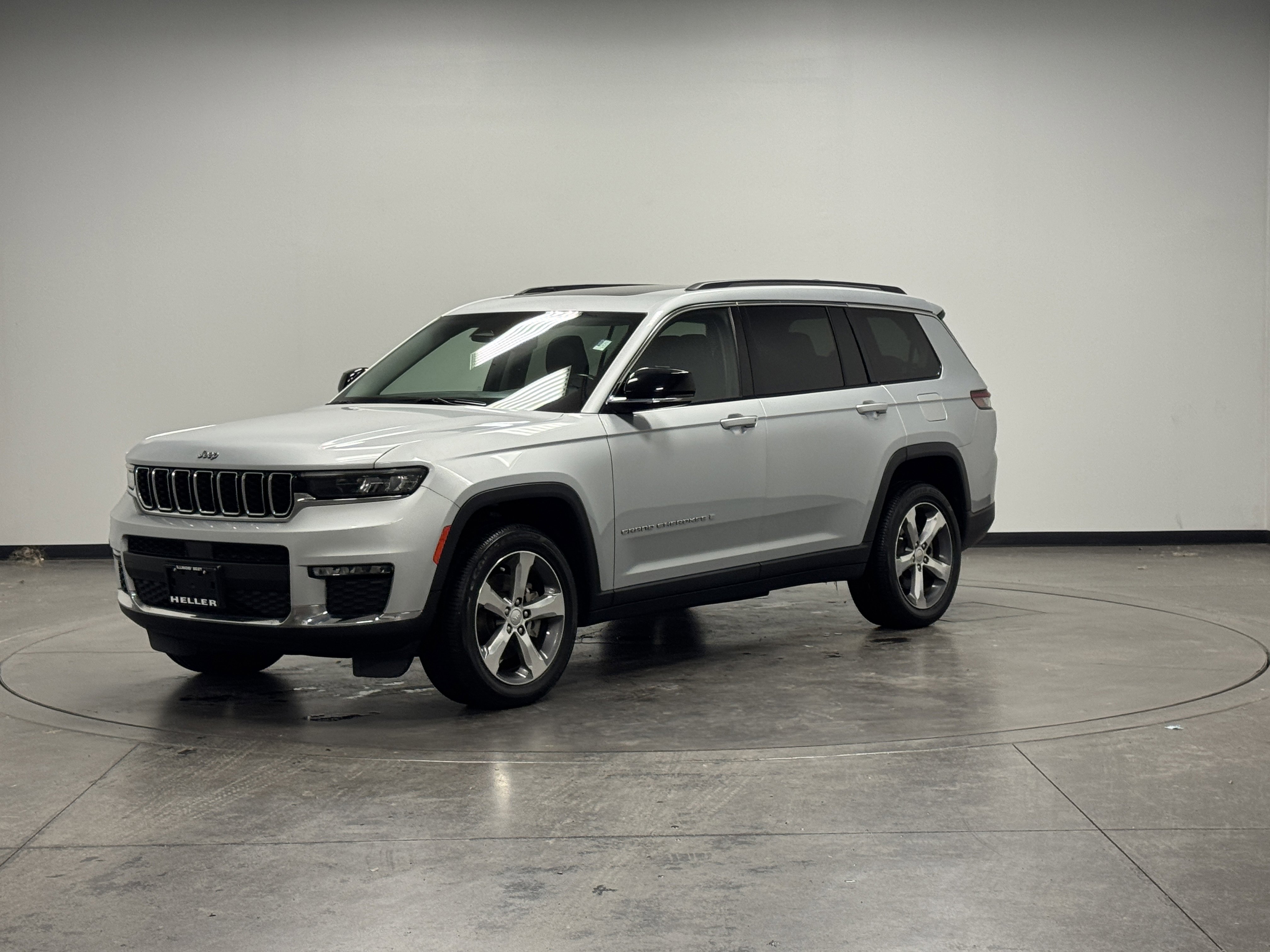 Used 2021 Jeep Grand Cherokee L Limited image 4