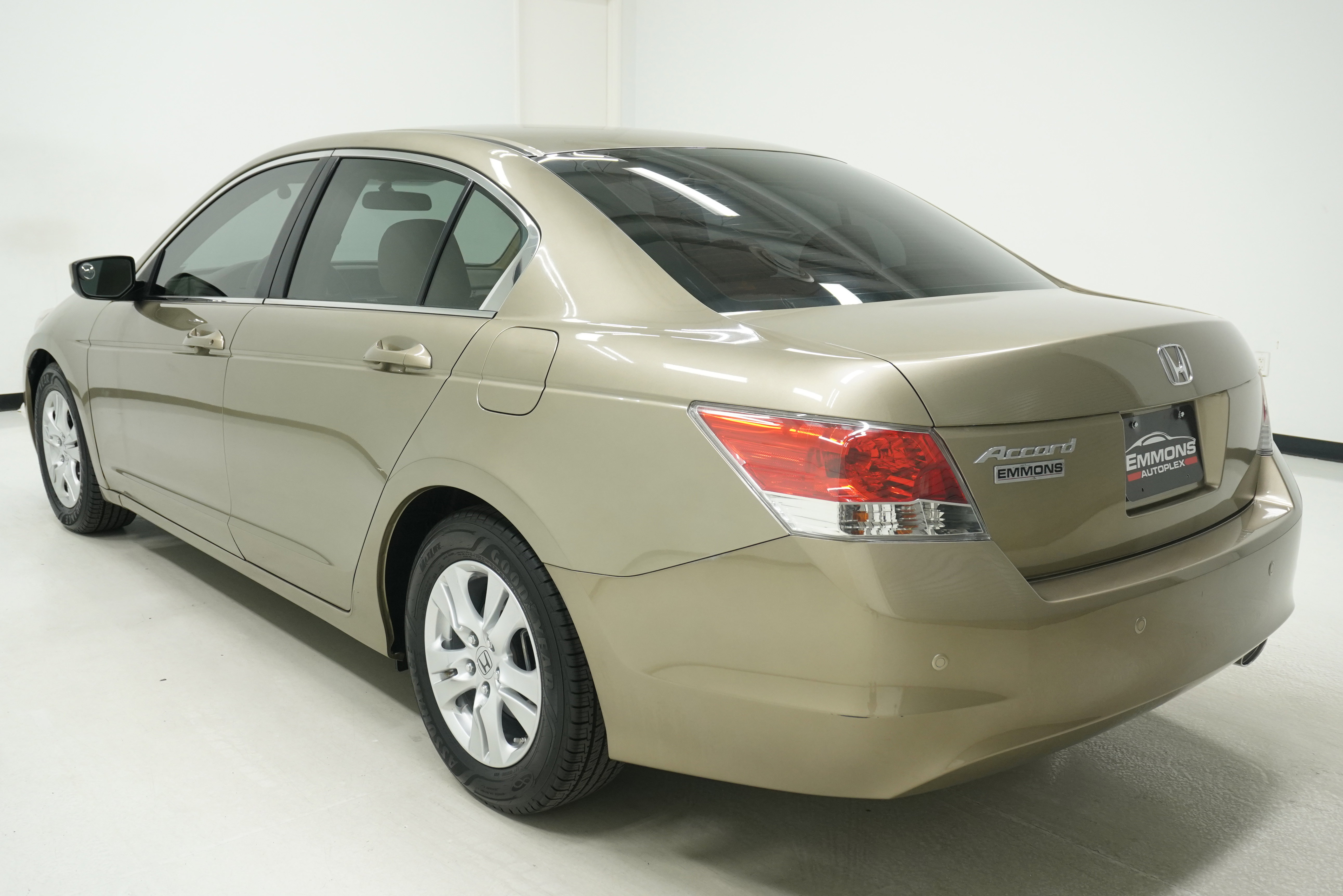 Used 2009 Honda Accord LX-P image 6