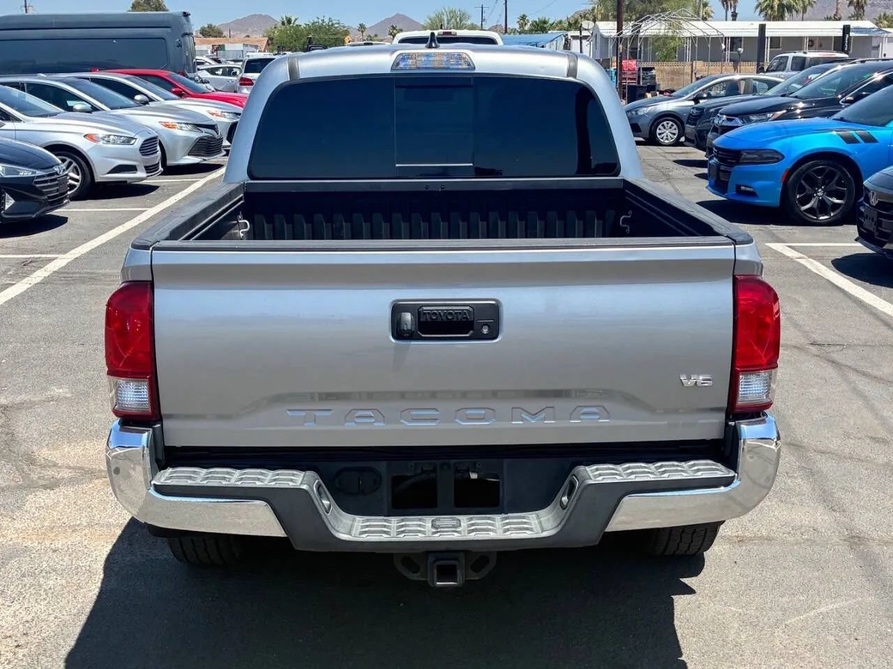 Used 2017 Toyota Tacoma TRD Off-Road w/ Tow Package RWD image 6