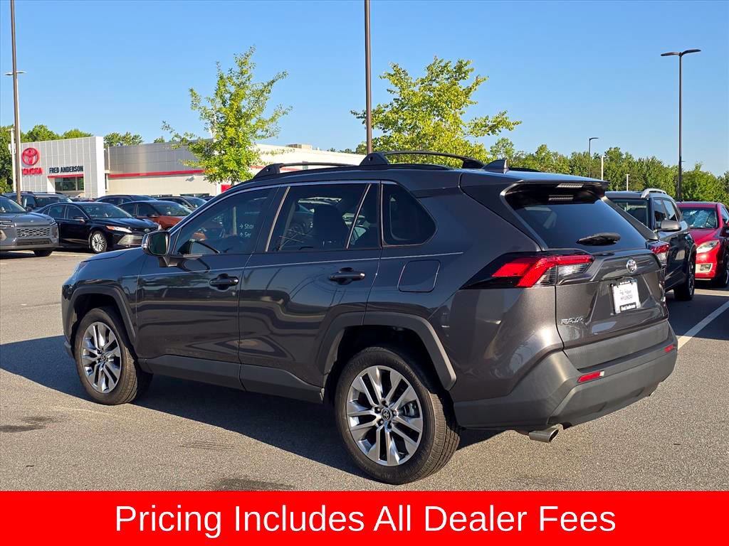 Used 2023 Toyota RAV4 XLE Premium FWD image 5