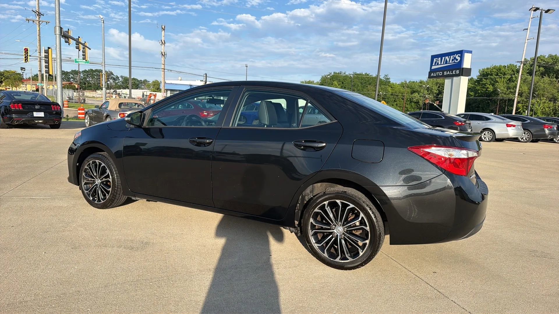 Used 2016 Toyota Corolla S FWD image 10