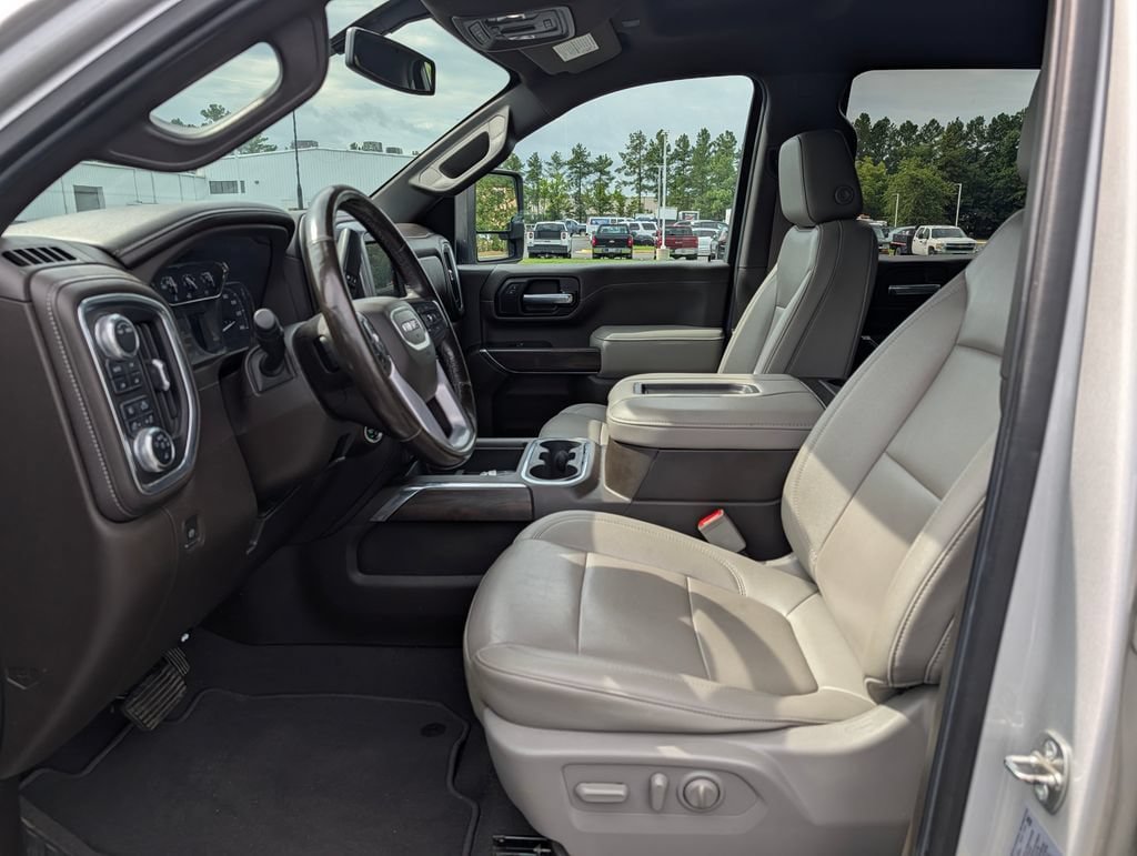 Used 2021 GMC Sierra 2500 SLT w/ SLT Convenience Package AWD/4WD image 18