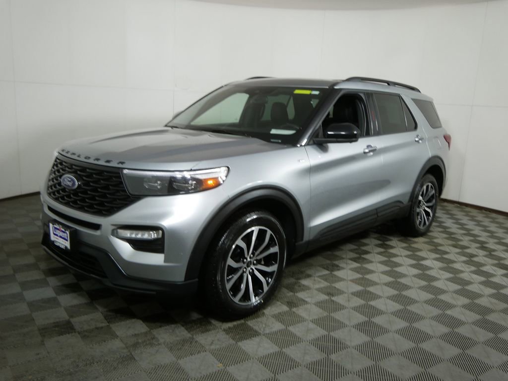 Used 2023 Ford Explorer ST-Line image 7