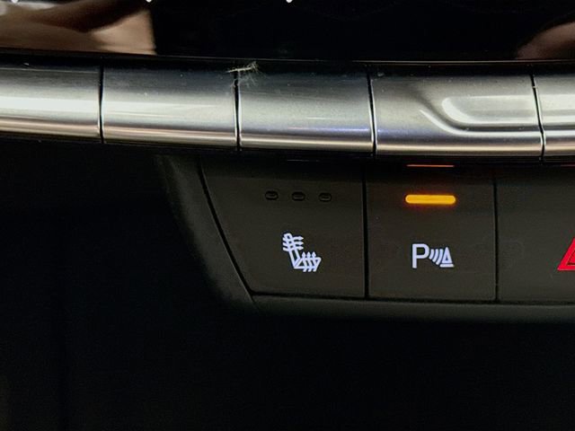 Used 2024 Cadillac XT4 Sport w/ Cold Weather Package image 21