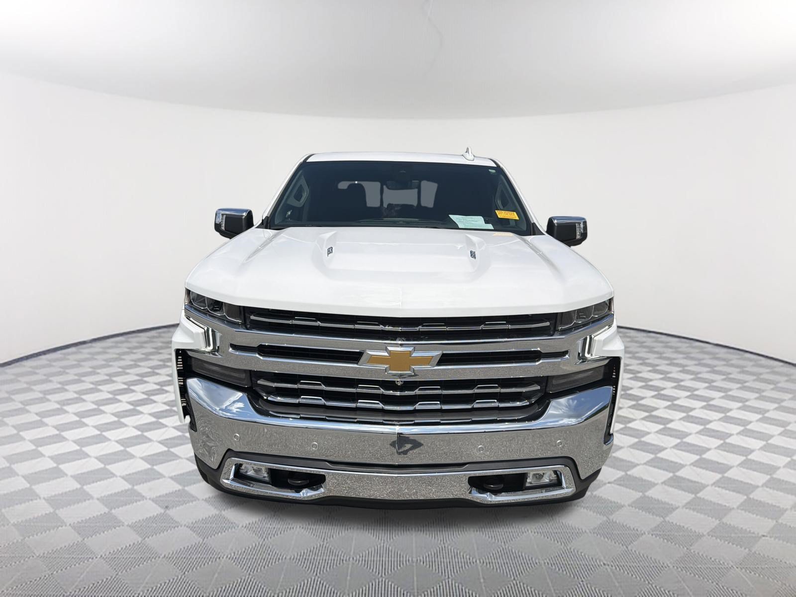 Used 2022 Chevrolet Silverado 1500 LTZ w/ LTZ Premium Package AWD/4WD image 2