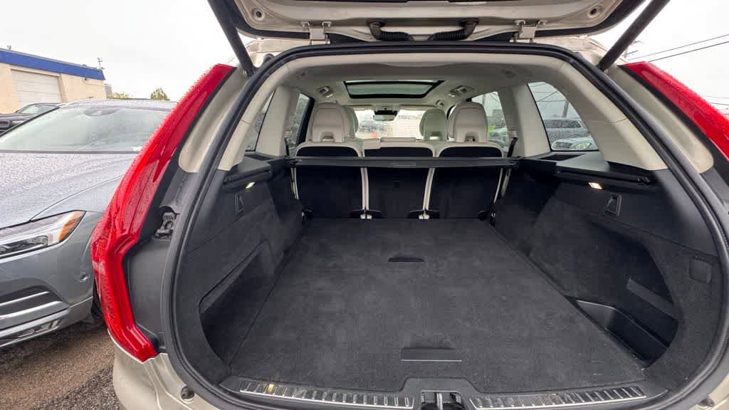 Used 2016 Volvo XC90 T5 Momentum AWD/4WD image 13