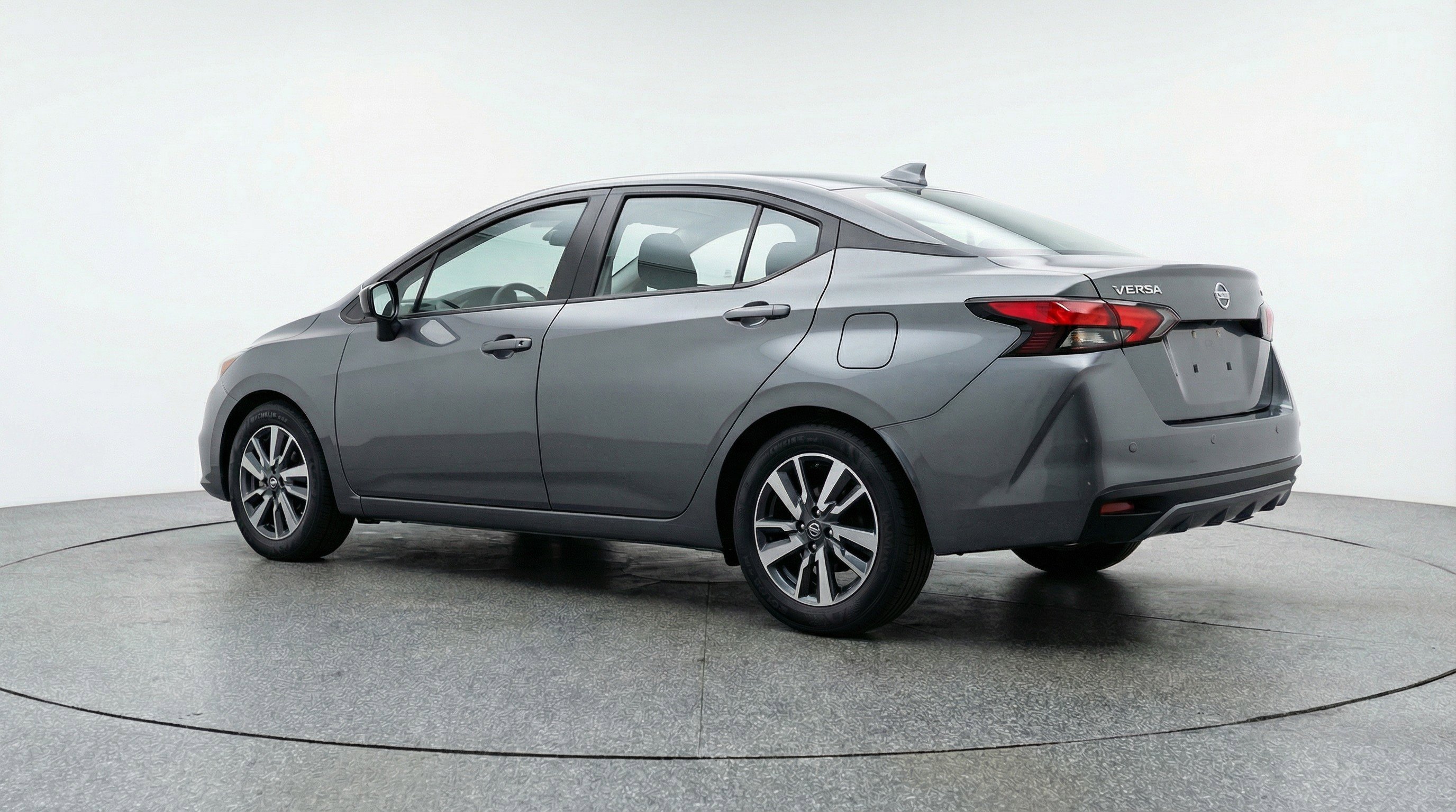 Used 2025 Nissan Versa SV FWD image 6