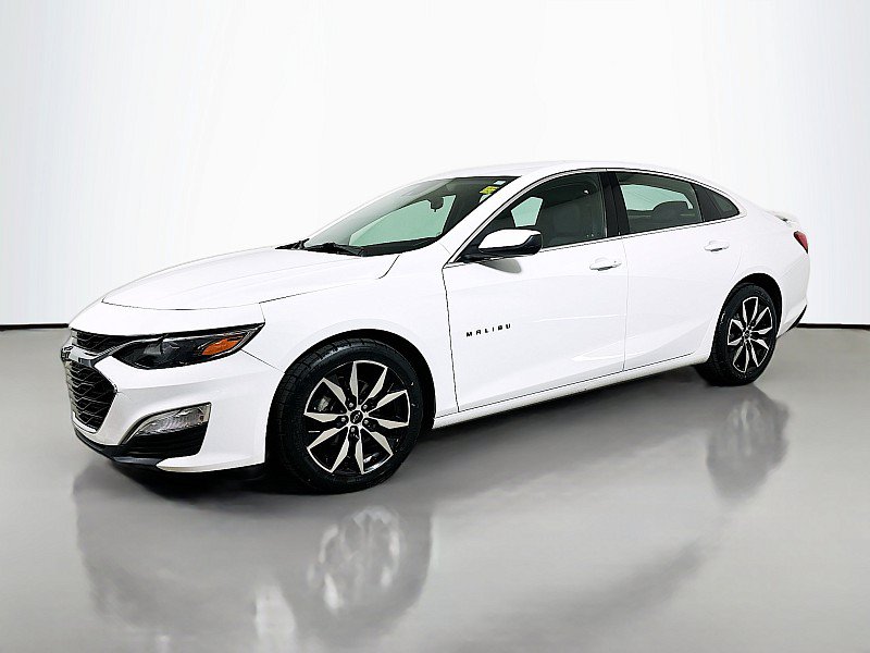 Used 2024 Chevrolet Malibu RS w/ LPO, Floor Liner Package FWD image 3