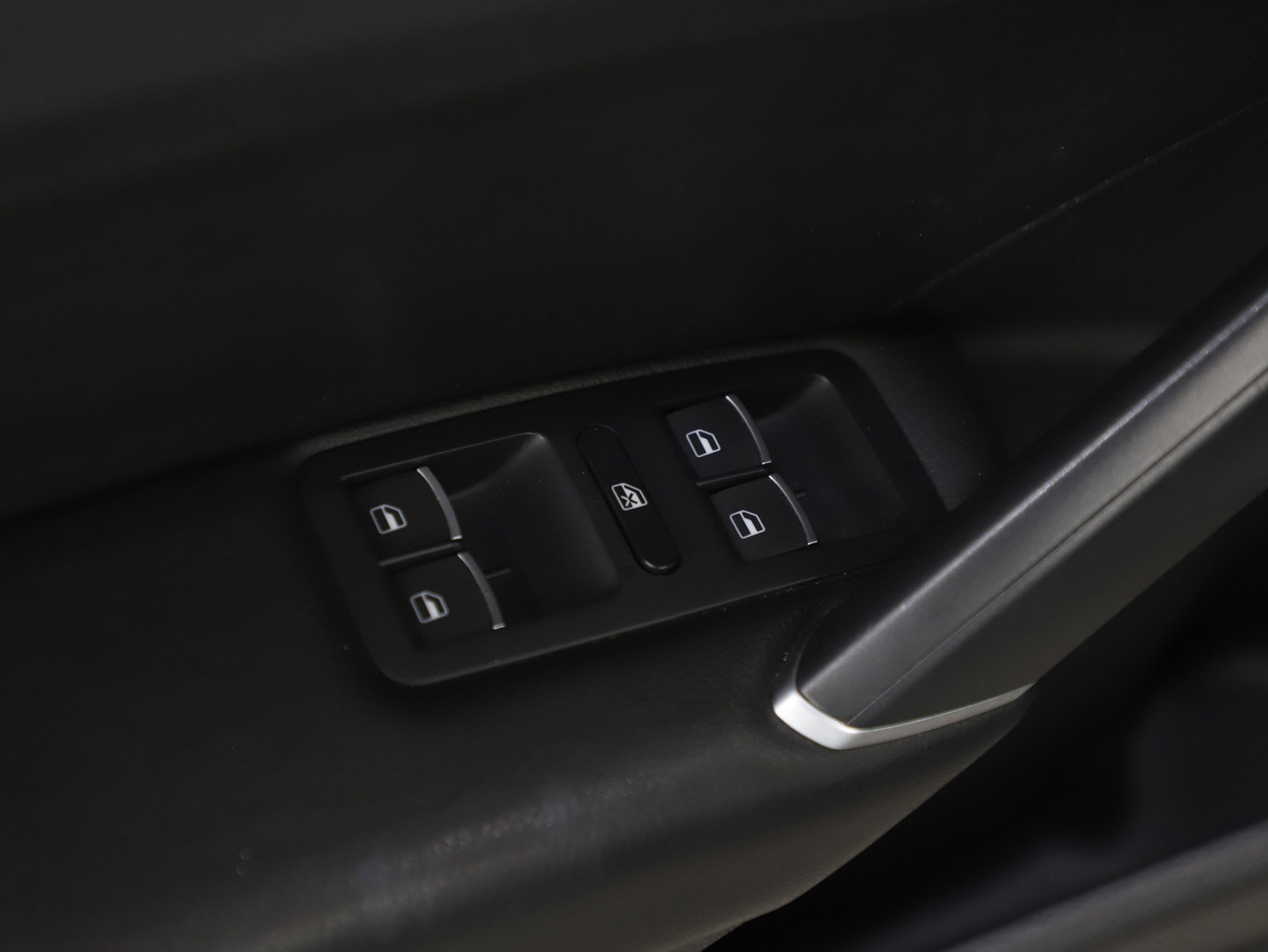 Used 2016 Volkswagen Passat 1.8T SE image 18