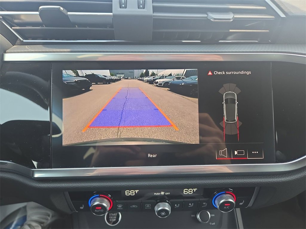New 2025 Audi Q3 2.0T Premium image 17