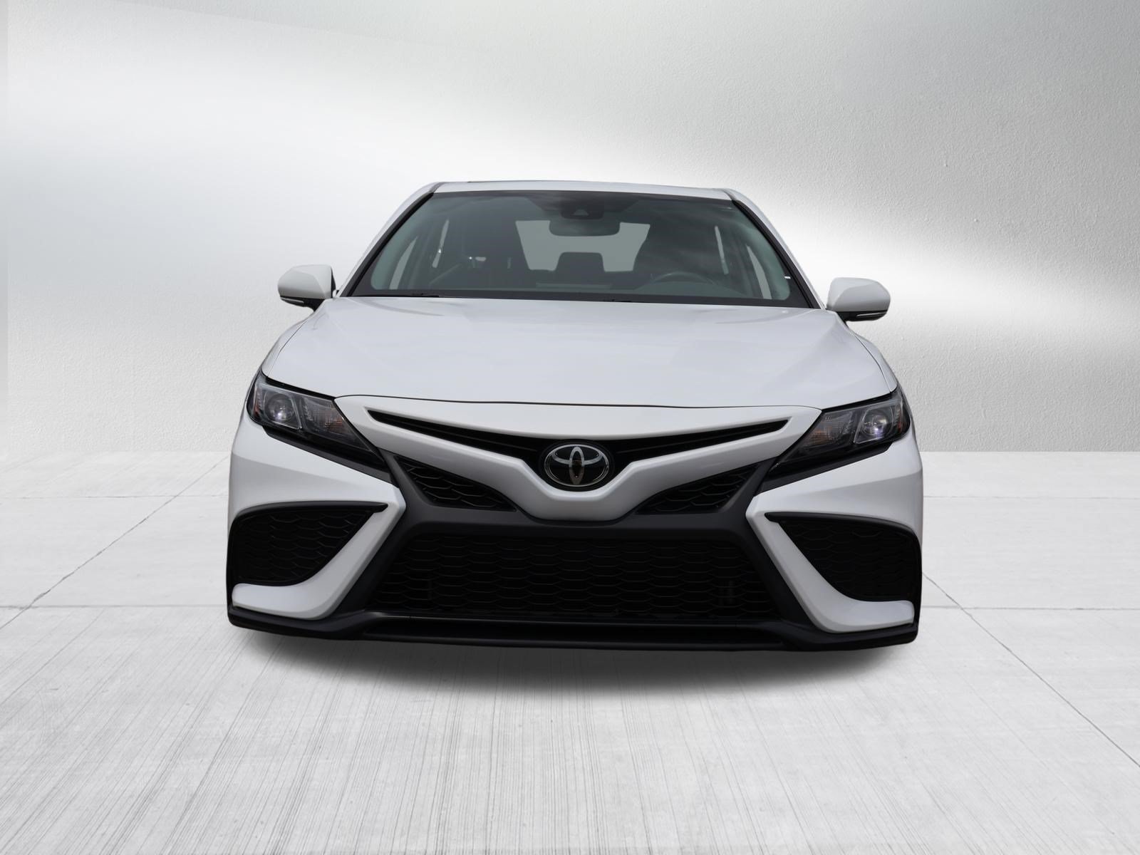 Used 2024 Toyota Camry SE w/ Convenience Package FWD video 2