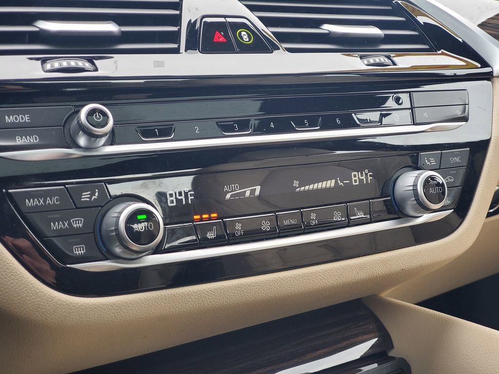 Used 2020 BMW 540i xDrive w/ Convenience Package image 29