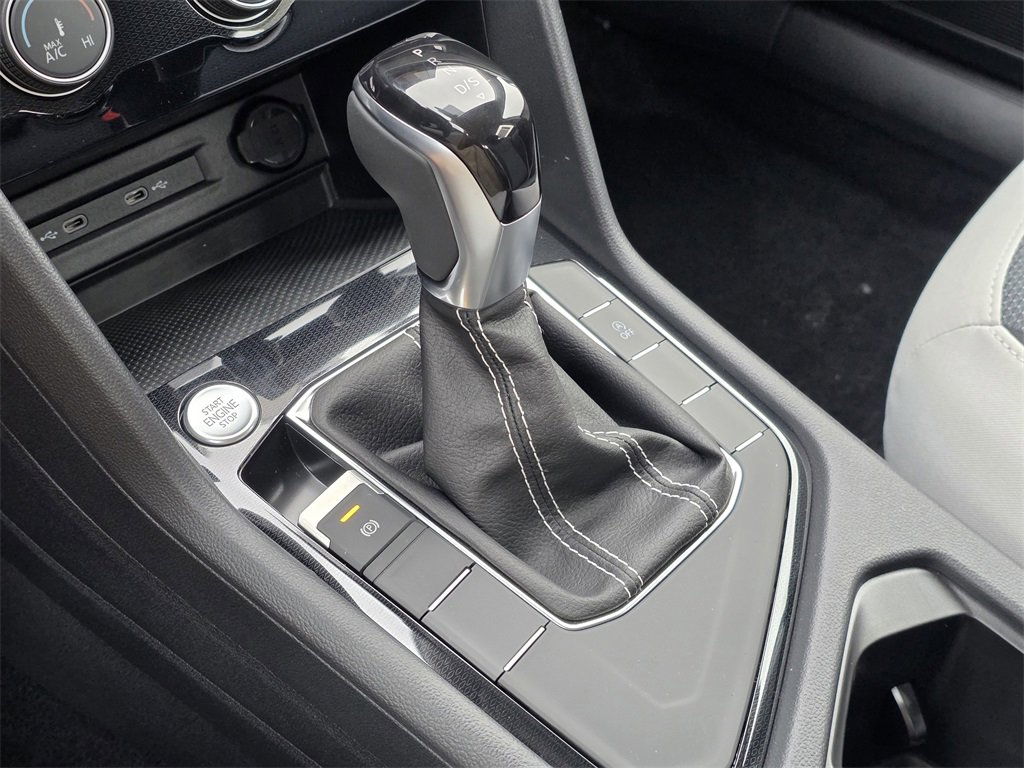 New 2026 Volkswagen Taos S image 15