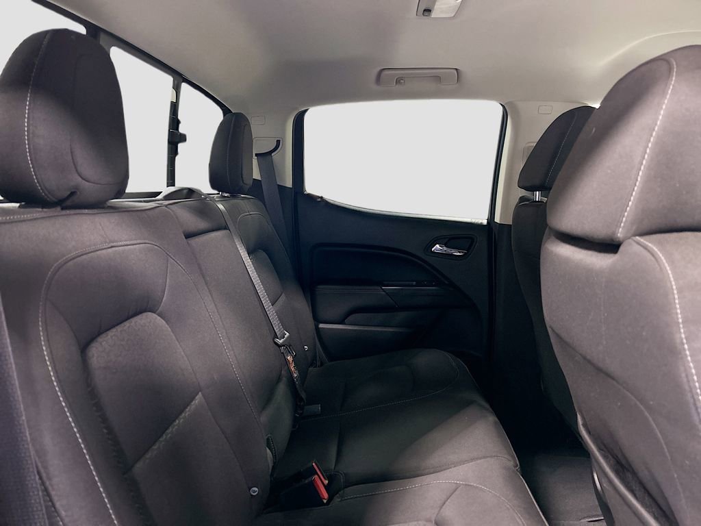 Used 2020 GMC Canyon SLE w/ Driver Alert Package image 24