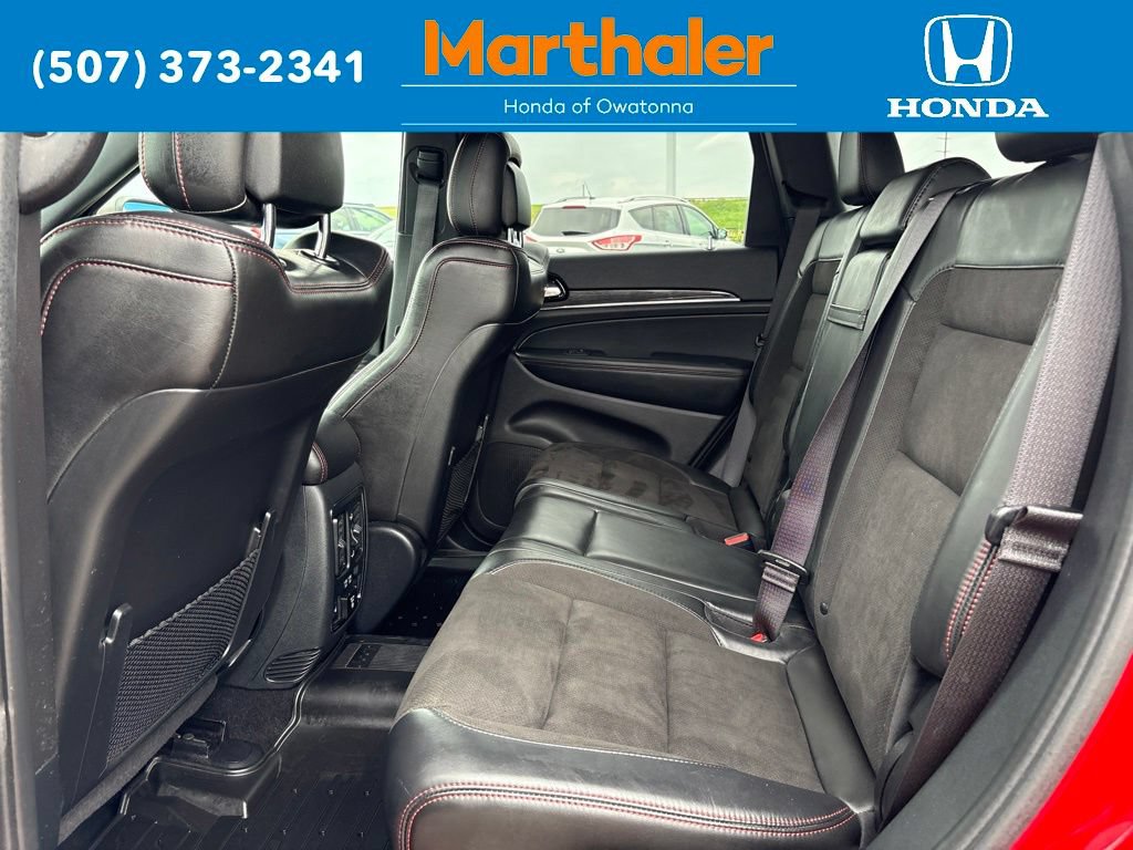 Used 2020 Jeep Grand Cherokee Trailhawk w/ Premium Lighting Group AWD/4WD image 12