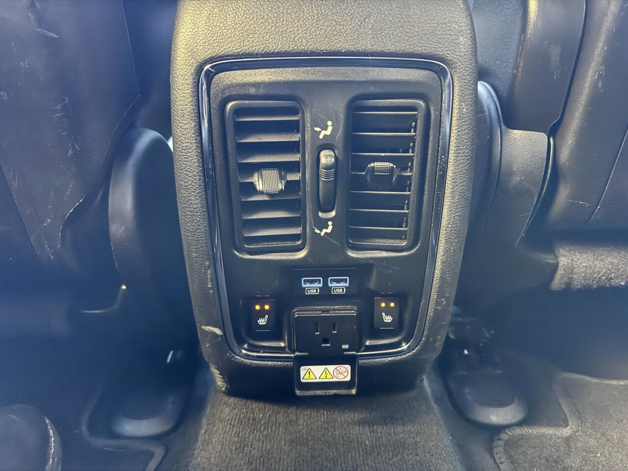 Used 2015 Dodge Durango Limited w/ Nav & Power Liftgate Group image 39