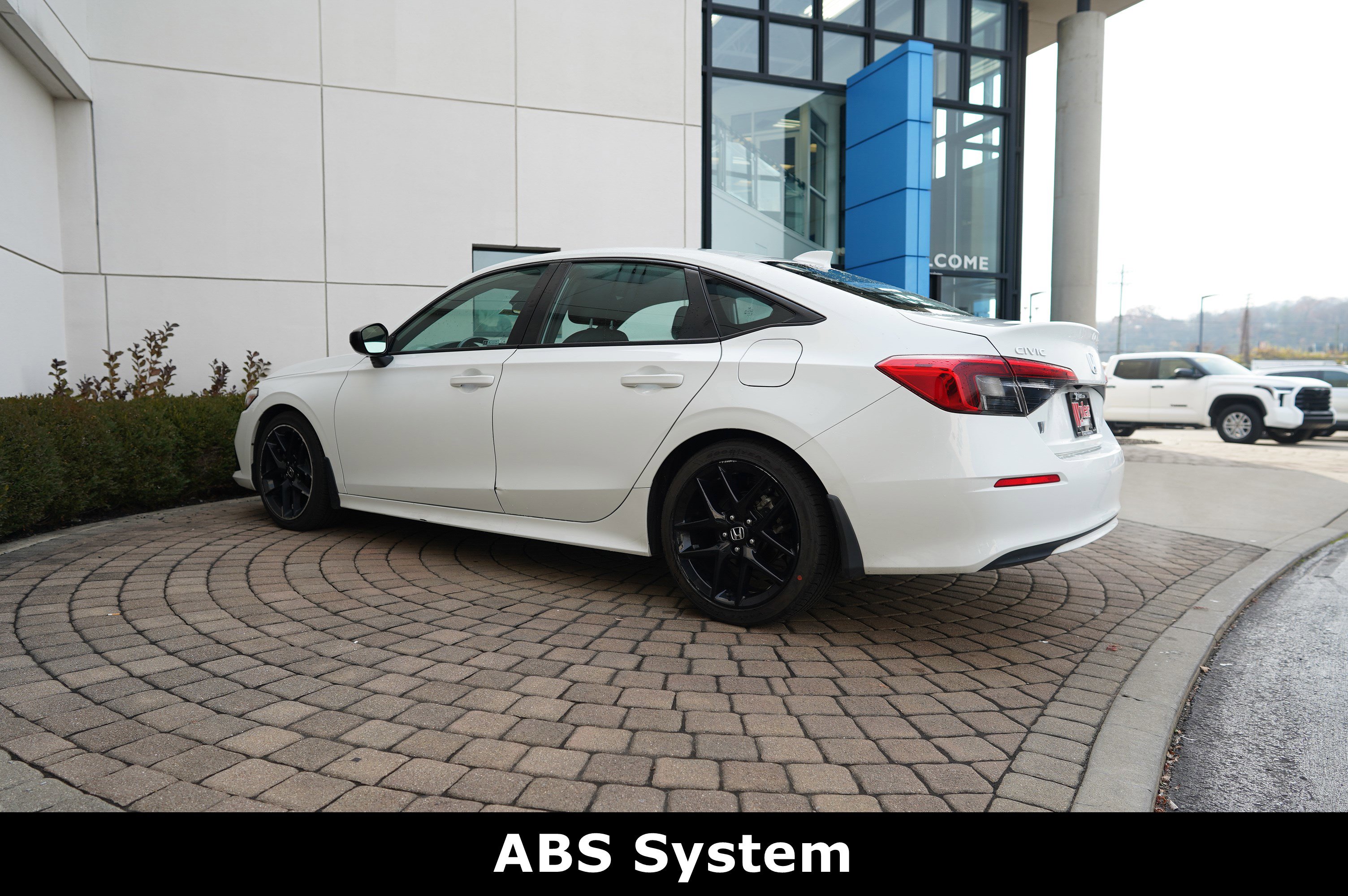 Used 2023 Honda Civic Sport image 19