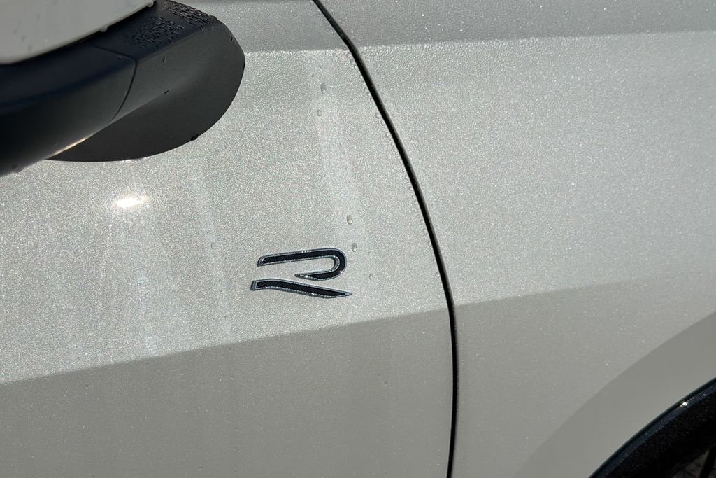 New 2026 Volkswagen Tiguan SEL R-Line image 7