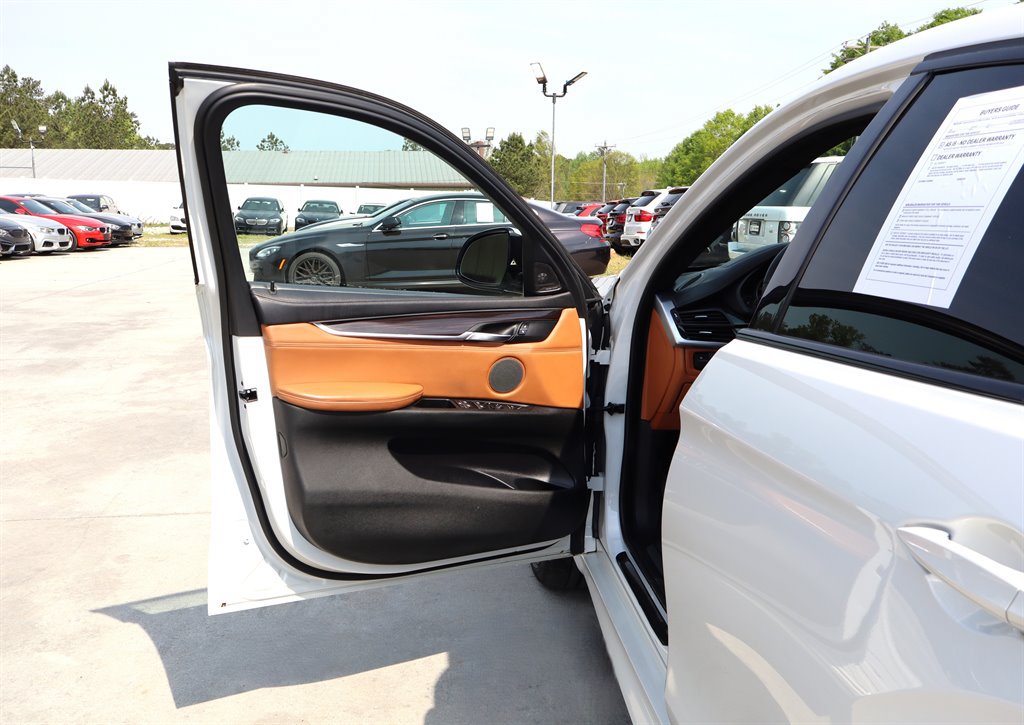 Used 2017 BMW X6 xDrive50i AWD/4WD image 41