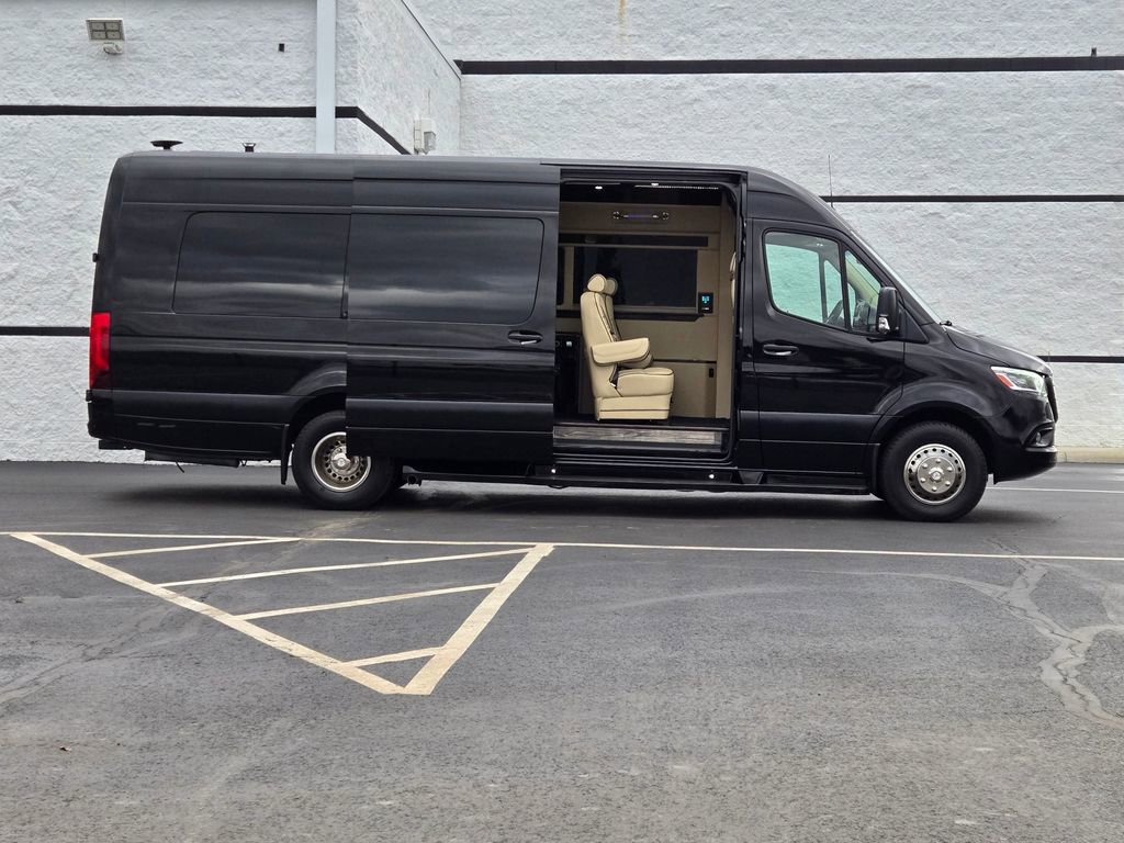 Used 2020 Mercedes-Benz Sprinter 3500 image 7