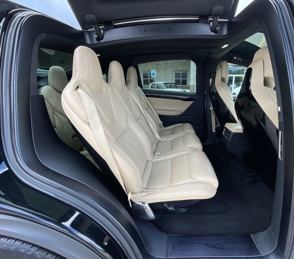 Used 2016 Tesla Model X 75D AWD/4WD image 33