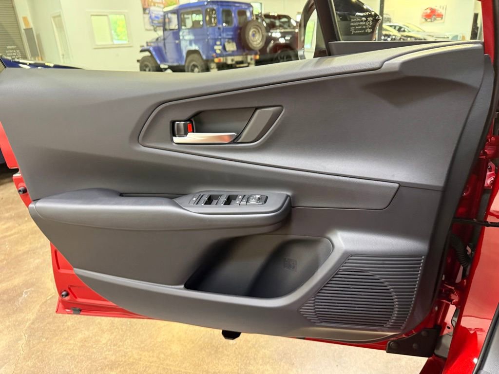 New 2026 Toyota Prius Plug-In Hybrid FWD image 19