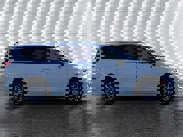 New 2026 Chrysler Pacifica Select image 23