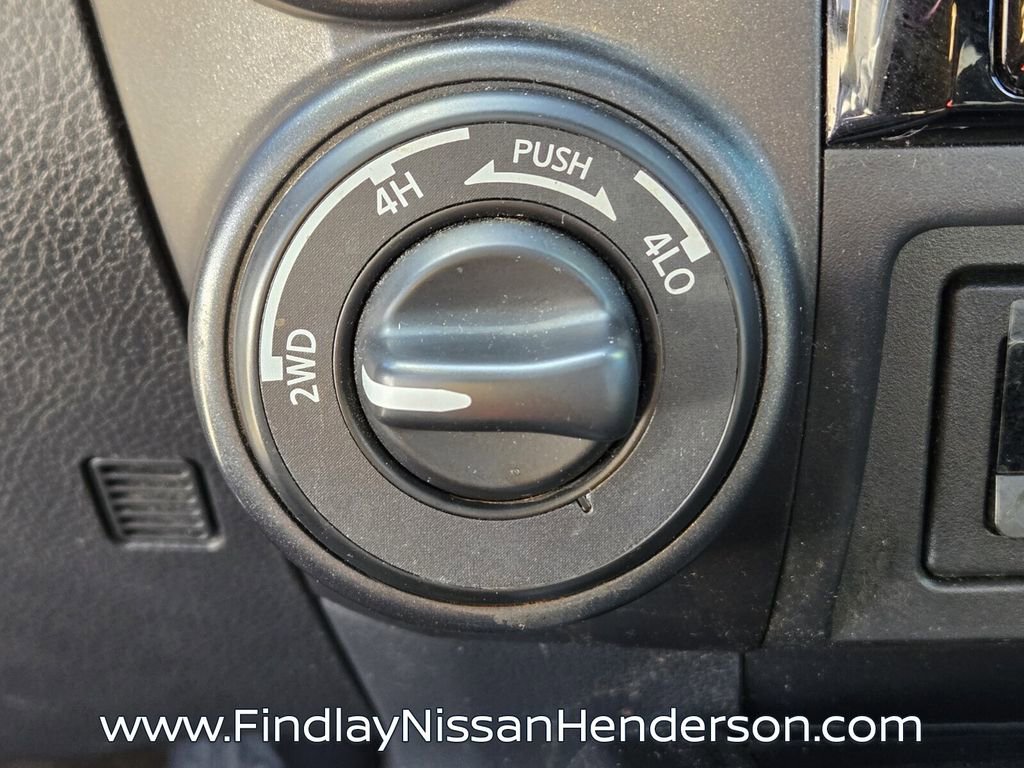 Used 2021 Nissan Titan PRO-4X w/ Pro-4x Convenience Package image 27
