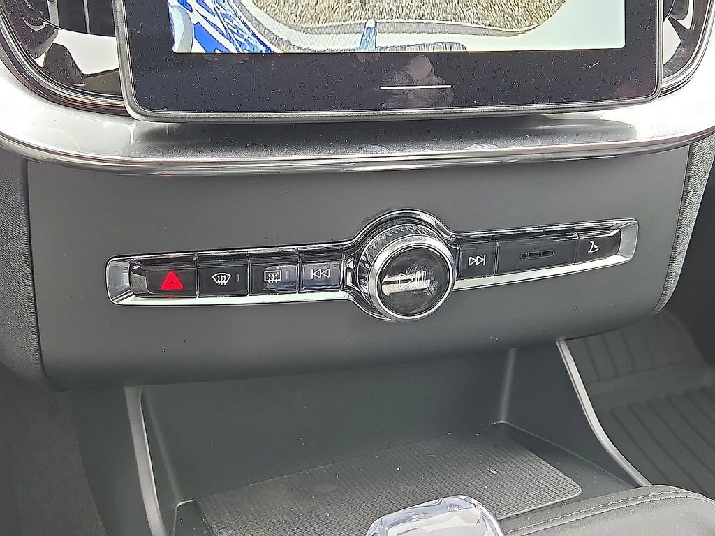 New 2026 Volvo XC90 T8 Ultra w/ Lounge Package AWD/4WD image 28