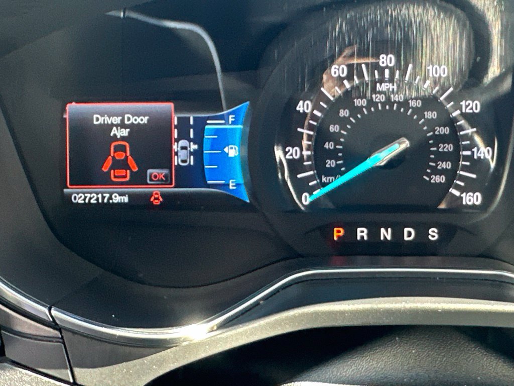 Used 2017 Ford Fusion SE w/ Fusion SE Technology Package AWD/4WD image 9