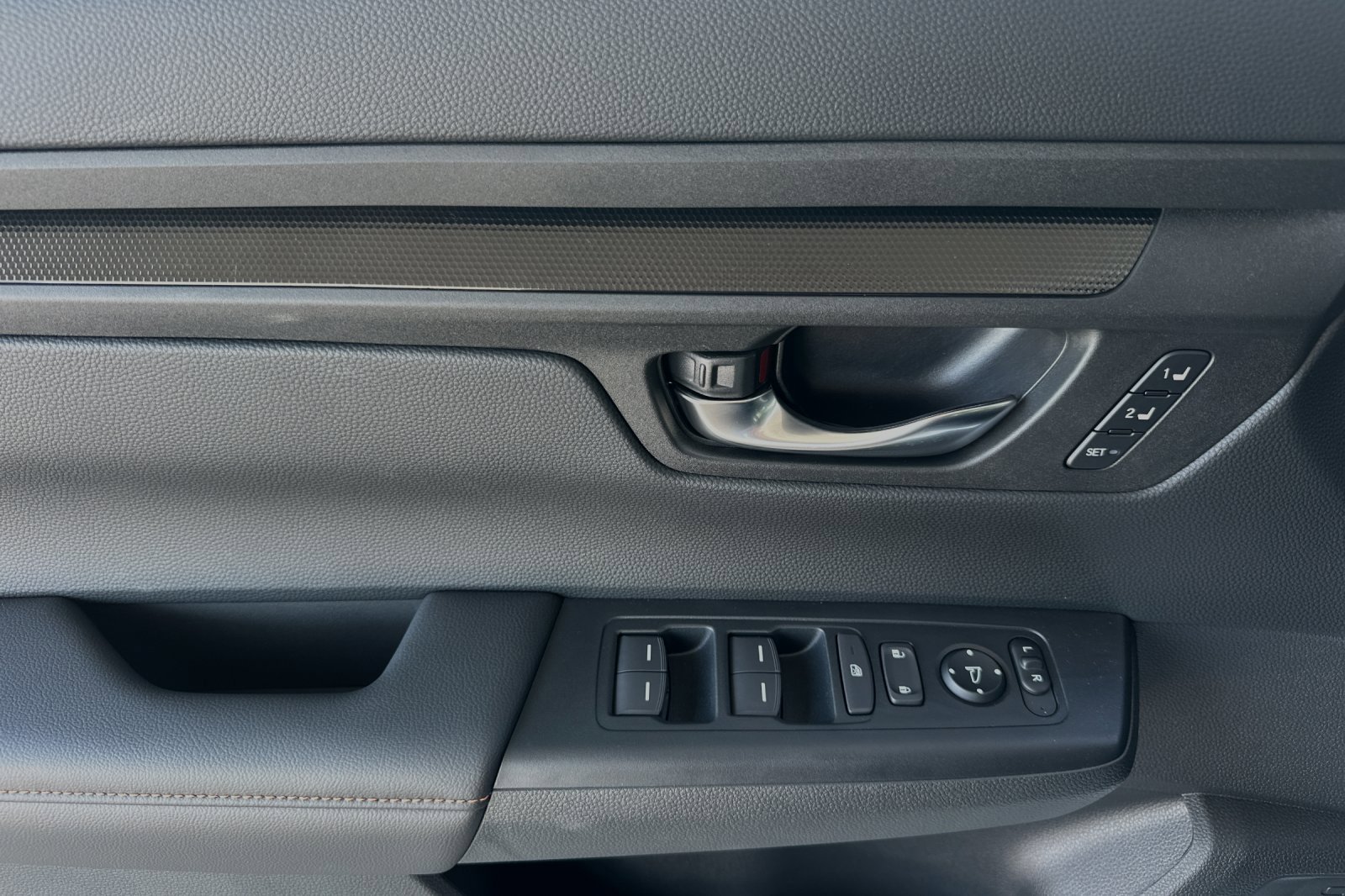 New 2025 Honda CR-V Sport-L image 10