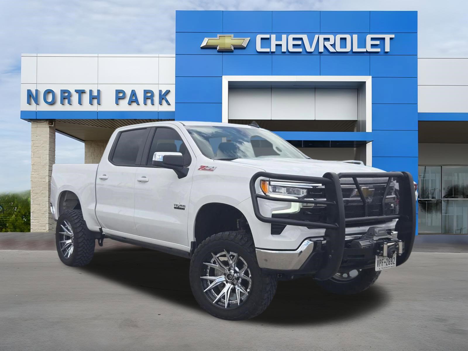 Used 2024 Chevrolet Silverado 1500 LT w/ Z71 Off-Road Package