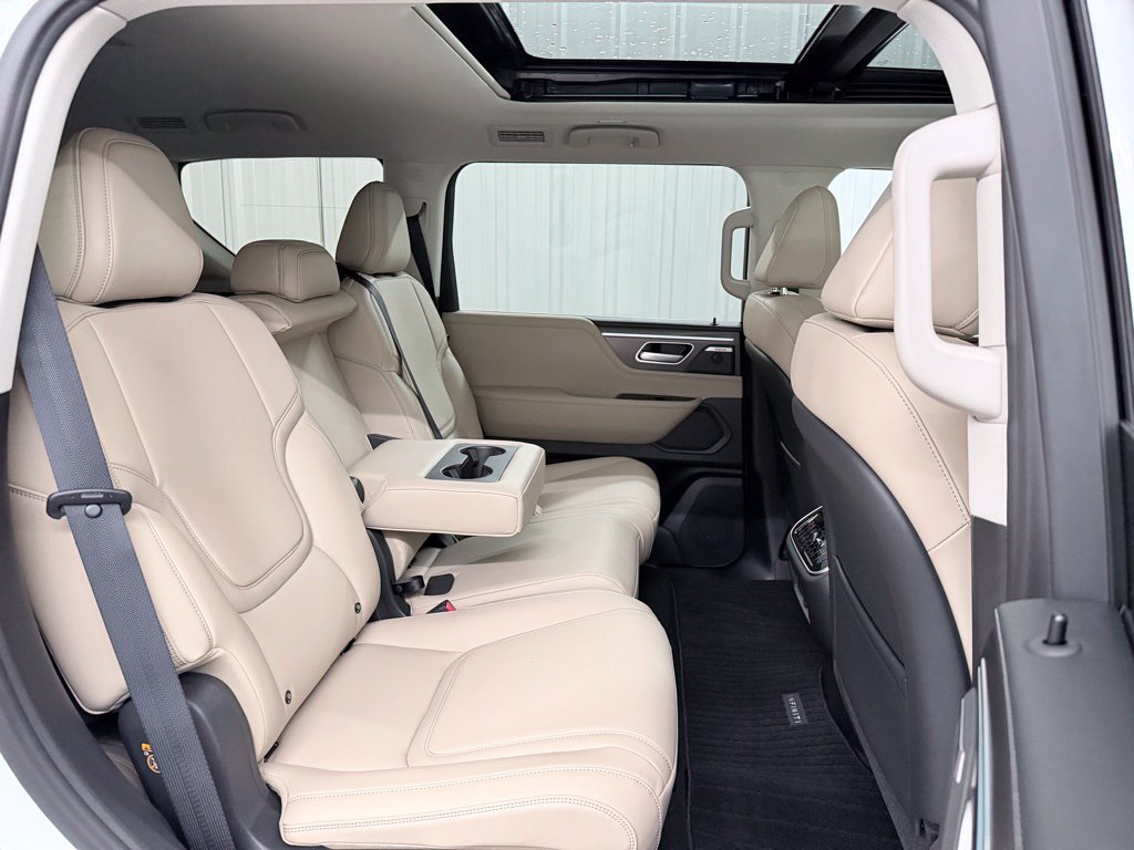 Certified 2026 INFINITI QX80 Pure RWD image 43