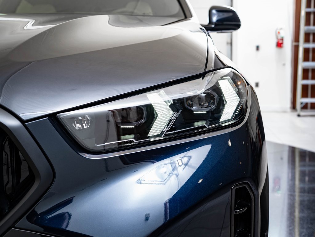 New 2026 BMW X6 xDrive40i image 16