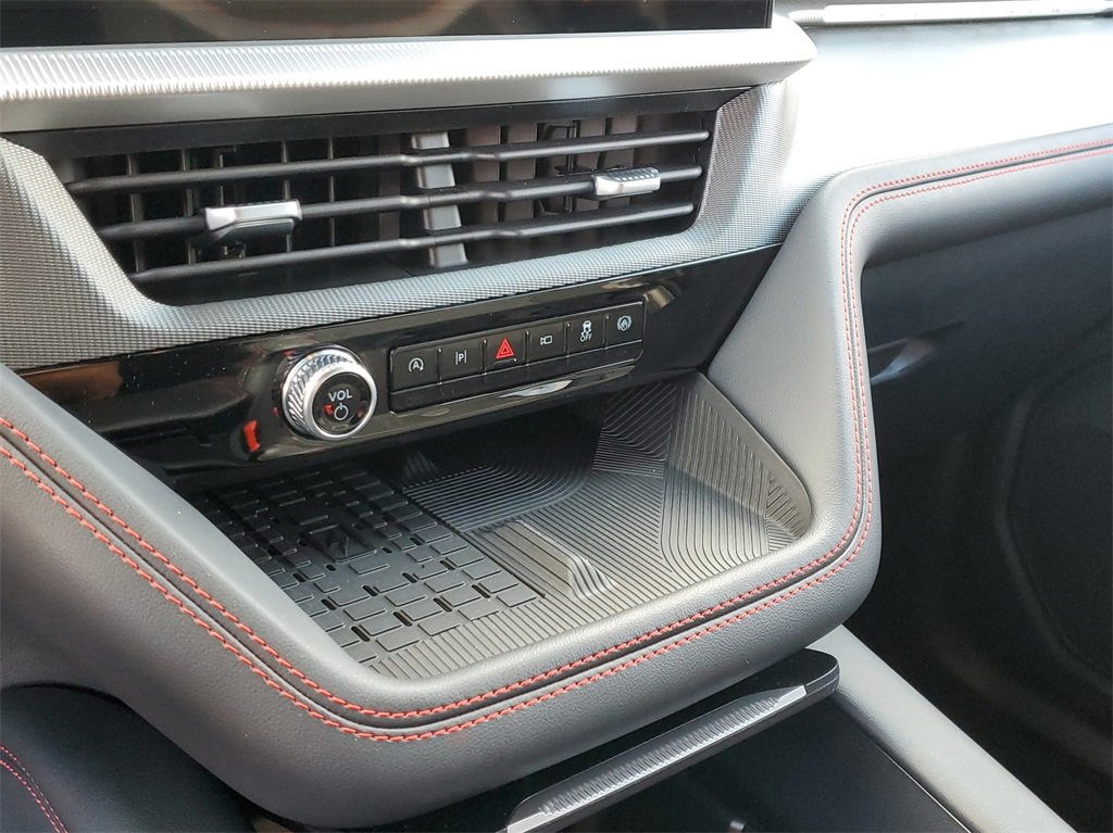 Certified 2025 Ford Explorer ST image 23