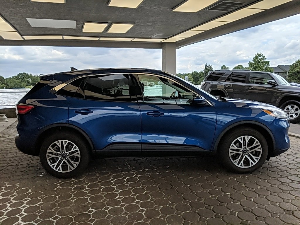 Used 2022 Ford Escape SEL image 4