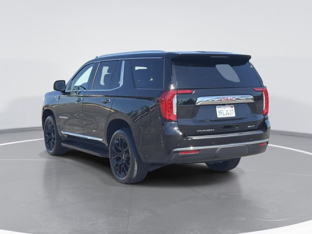 Used 2023 GMC Yukon SLT w/ SLT Premium Package image 5
