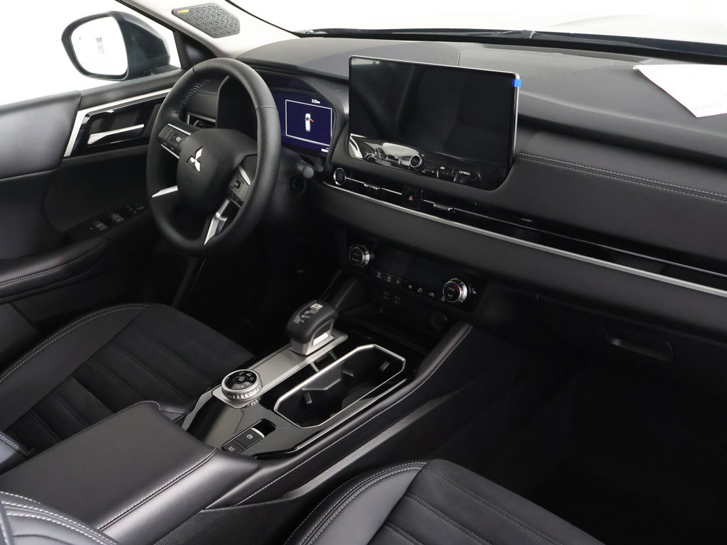 New 2026 Mitsubishi Outlander SE FWD image 30