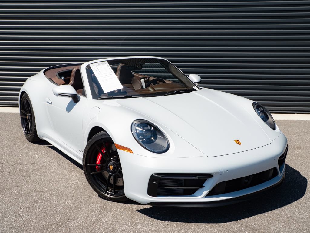 Certified 2024 Porsche 911 Carrera GTS image 24