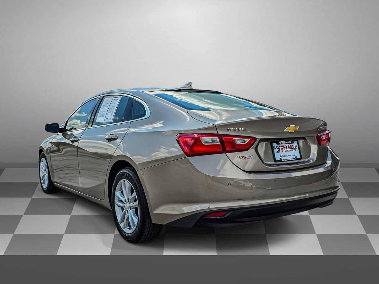 Used 2024 Chevrolet Malibu LT FWD image 4
