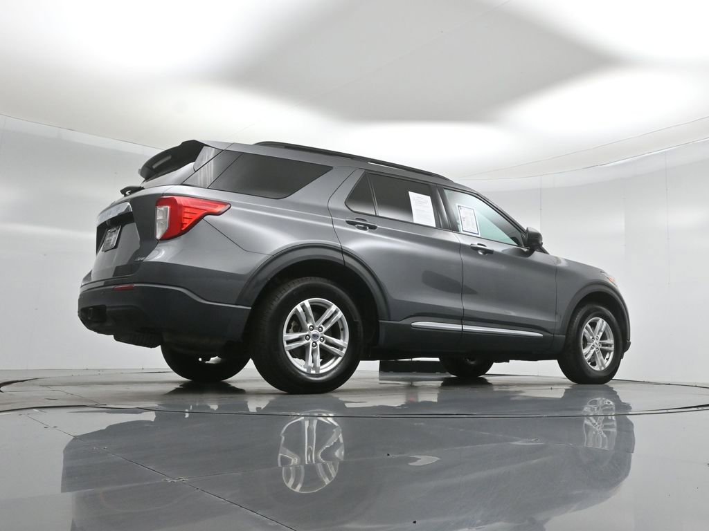 Certified 2022 Ford Explorer XLT w/ Class IV Trailer Tow Package image 52