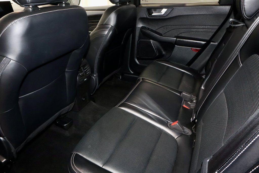 Used 2025 Ford Escape Platinum image 22